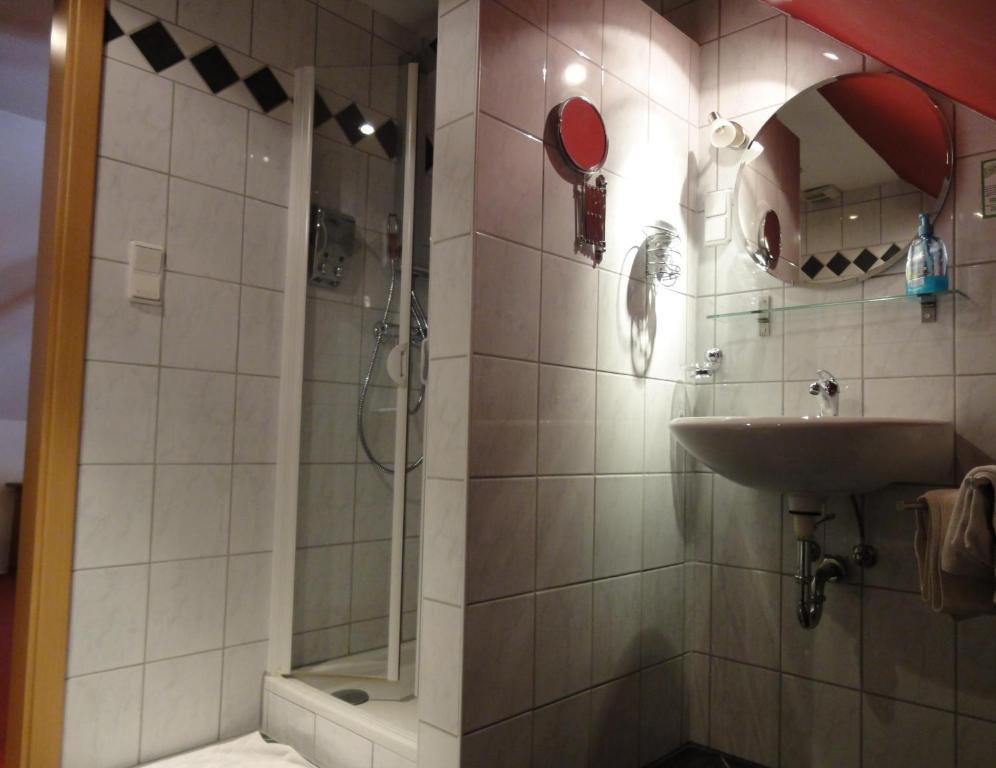 Landgasthaus Alter Posthof Halsenbach Oda fotoğraf